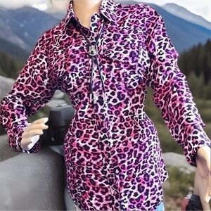 Wrangler Pink and Black Fitted Button Down Shirt